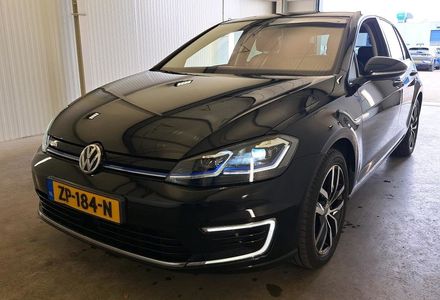 Продам Volkswagen e-Golf 36квт 2019 года в Львове
