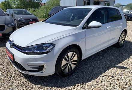 Продам Volkswagen e-Golf 35.8 kWh Підігрів сидінь 2020 года в Львове