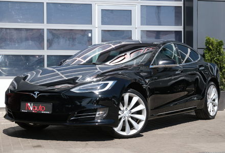 Продам Tesla Model S 2019 года в Одессе