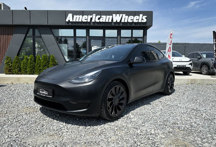 Продам Tesla Model Y Perfamance 2021 года в Черновцах