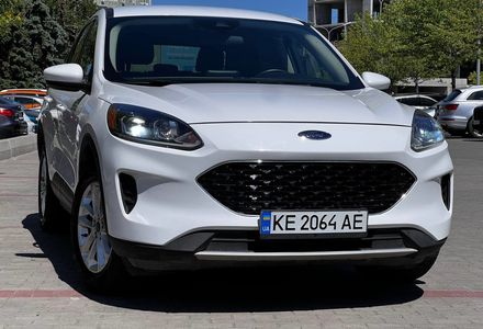 Продам Ford Escape 2019 года в Днепре