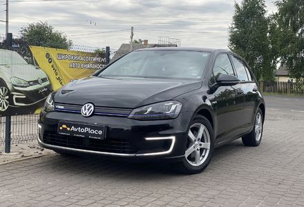 Продам Volkswagen e-Golf 2015 года в Луцке