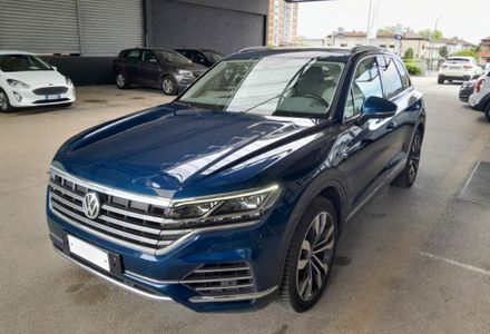 Продам Volkswagen Touareg 3.0 V6 TDI170KW ADVANCED 2019 года в Львове