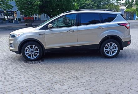 Продам Ford Escape eco -boost 2017 года в Одессе