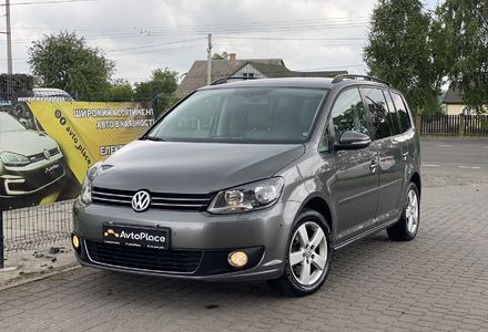 Продам Volkswagen Touran 7 місць 2011 года в Луцке