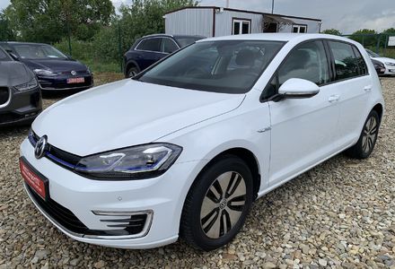 Продам Volkswagen e-Golf 35.8 kWh 100кВт/136 к.с. 2020 года в Львове