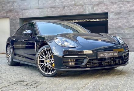 Продам Porsche Panamera 4 Platinum Edition 2022 года в Киеве