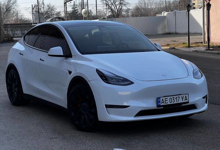 Продам Tesla Model Y 2021 года в Днепре