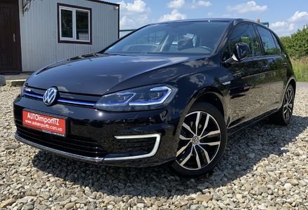 Продам Volkswagen e-Golf Мертві зони +Колеса на дисках 2020 года в Львове