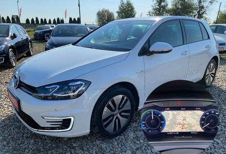 Продам Volkswagen e-Golf Автосвітло Virtual Cockpit CCS 2020 года в Львове