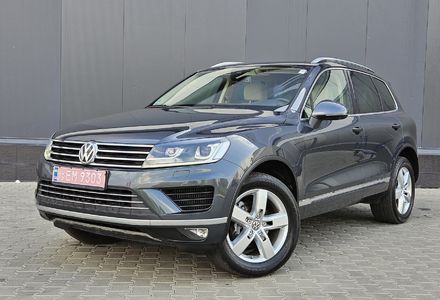 Продам Volkswagen Touareg 2015 года в Киеве