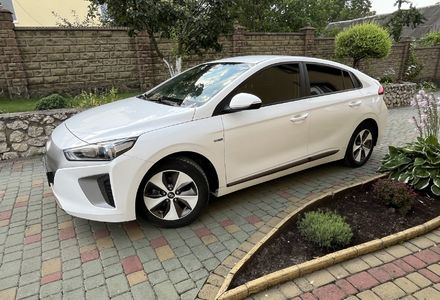 Продам Hyundai Ioniq EV Comfort НЕ МАЛЬОВАНА!!! 2017 года в Львове