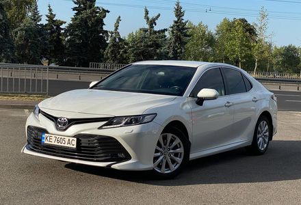 Продам Toyota Camry 2020 года в Днепре