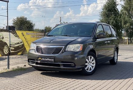 Продам Chrysler Town & Country 2016 года в Луцке