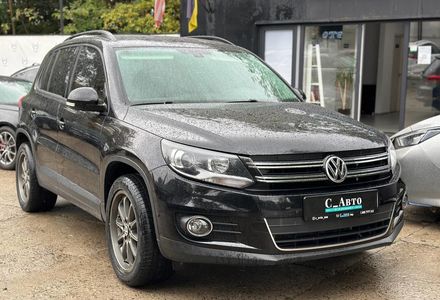 Продам Volkswagen Tiguan S Black 2016 года в Черновцах