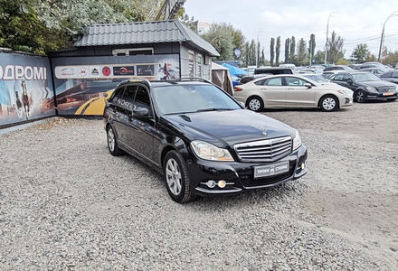 Продам Mercedes-Benz C-Class 2012 года в Киеве