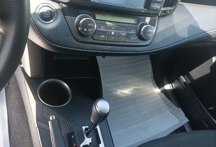 Продам Toyota Corolla офицал 2014 года в Одессе