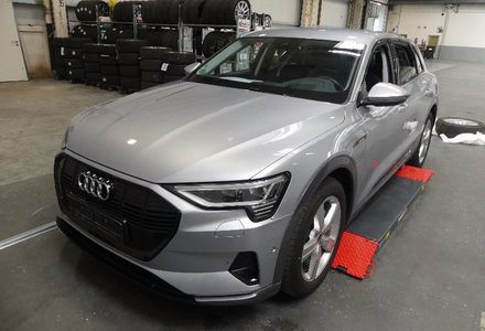 Продам Audi E-Tron 55 300kw Quattro  2022 года в Львове