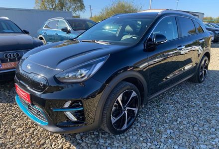 Продам Kia Niro 64 kWh Максимальнакомплектація 2019 года в Львове