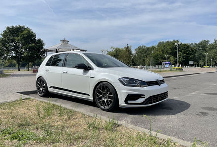 Продам Volkswagen Golf R повний привід / 310 к.с. 2018 года в Киеве