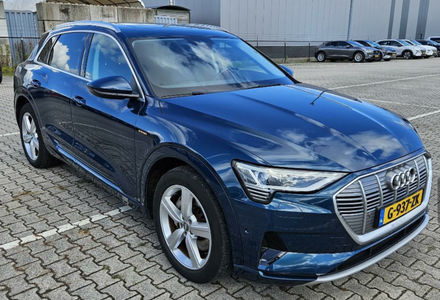 Продам Audi E-Tron 50 2019 года в Киеве