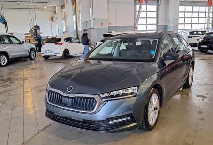 Продам Skoda Octavia A8  2021 года в Львове