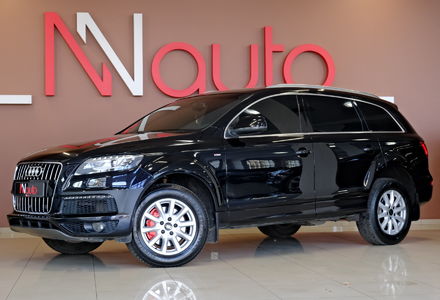 Продам Audi Q7 2013 года в Одессе