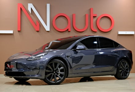 Продам Tesla Model 3 2023 года в Одессе