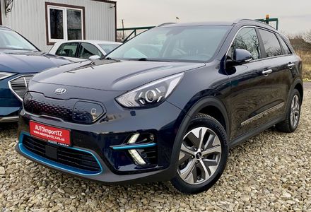 Продам Kia Niro Комплектація Prestige 64kWh 2021 года в Львове