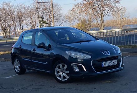 Продам Peugeot 308 2013 года в Днепре