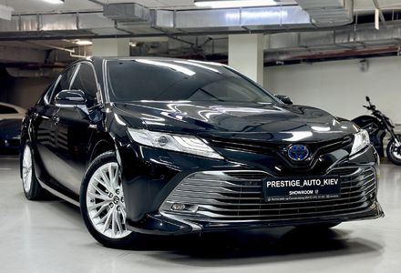 Продам Toyota Camry Prestige 2020 года в Киеве