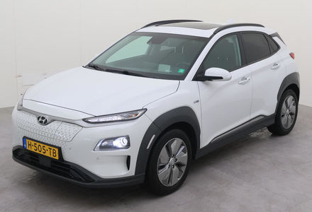 Продам Hyundai Kona Restailing 2021 в дорозі 2020 года в Тернополе