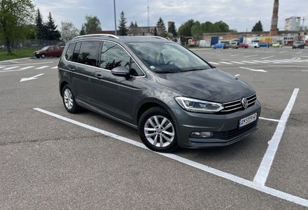 Продам Volkswagen Touran Highline 2017 года в Житомире