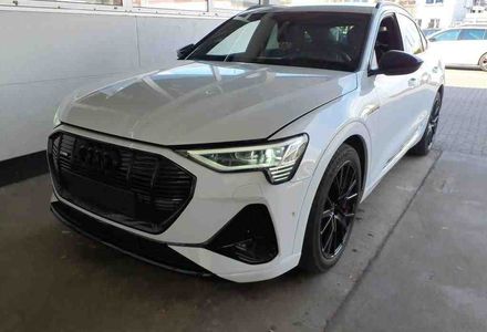 Продам Audi E-Tron  55 Sportback S Line Black  2022 года в Львове