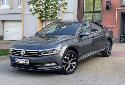 Продам Volkswagen Passat B8 Highline premium 2016 года в Киеве