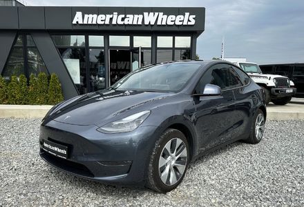 Продам Tesla Model Y Long Range Dual Motor 2020 года в Черновцах
