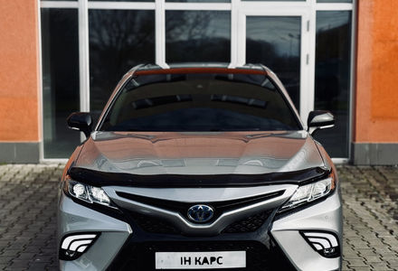 Продам Toyota Camry Hybrid 2018 года в Одессе