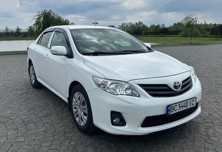 Продам Toyota Corolla 1.4 дизель два комплекта коліс 2013 года в Львове