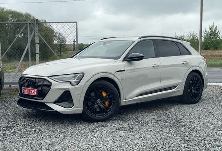 Продам Audi E-Tron 55 2022 года в Львове