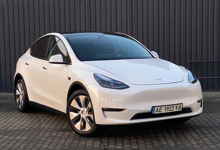 Продам Tesla Model Y 2021 года в Днепре
