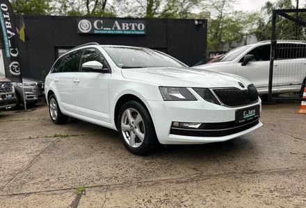 Продам Skoda Octavia 2018 года в Черновцах