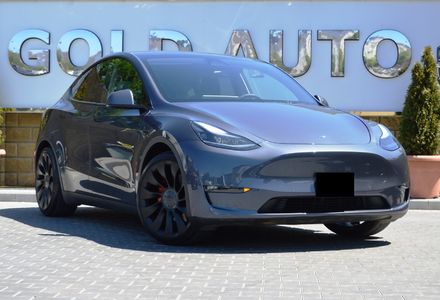 Продам Tesla Model Y Performance 2023 года в Одессе