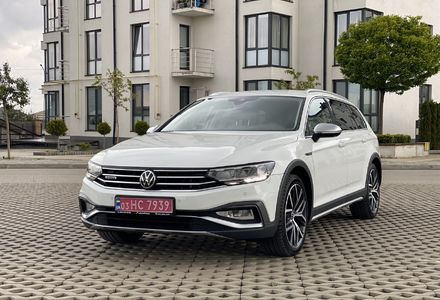 Продам Volkswagen Passat Alltrack 2020 года в Луцке