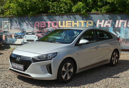 Продам Hyundai Ioniq 2019 года в Киеве