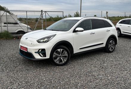 Продам Kia Niro 64 kw Premium  2019 года в Львове