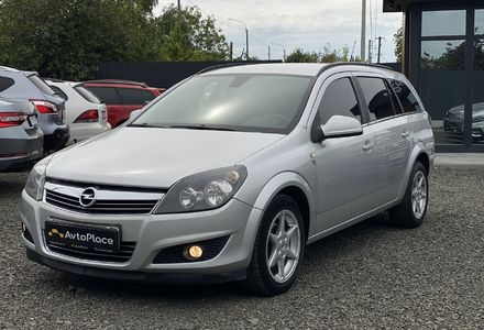 Продам Opel Astra H 2010 года в Луцке