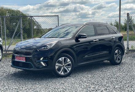 Продам Kia Niro 64kw резерв Р 2022 года в Львове