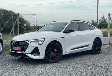 Продам Audi E-Tron  55 Sportback S Line Black  2022 года в Львове