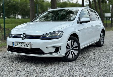 Продам Volkswagen e-Golf 24kWh (OFFSITE) 2015 года в г. Умань, Черкасская область