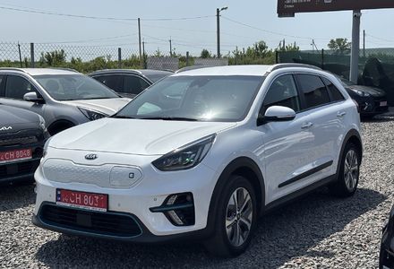 Продам Kia Niro 64 KW 2020 года в Львове